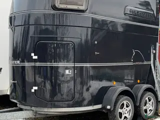 Hästtransporter fordon & transport till salu: Böckmann Master säljes - Annons 1