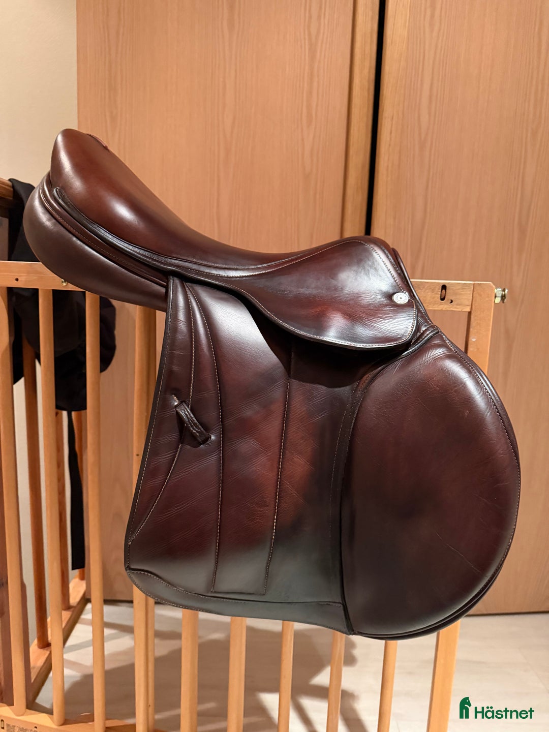 Sadlar hästutrustning till salu: Equipe E-Carbon Special One sal i Yven - Annons 2