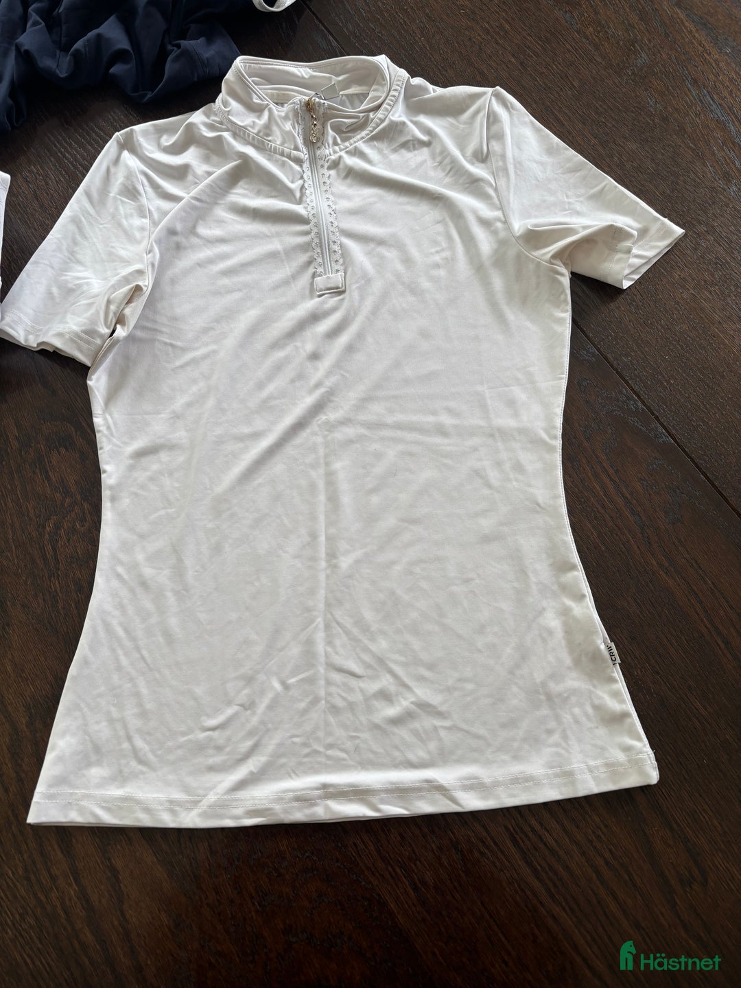 Övrigt Ridkläder ryttarutrustning till salu: Tävlingstoppar  i Härryda - Annons 3