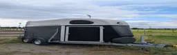 Hästtransporter  fordon & transport till salu: Cheval Liberté GT2 Ny vägg & ramp Aluminiumgolv i Tvååker - Annons 1
