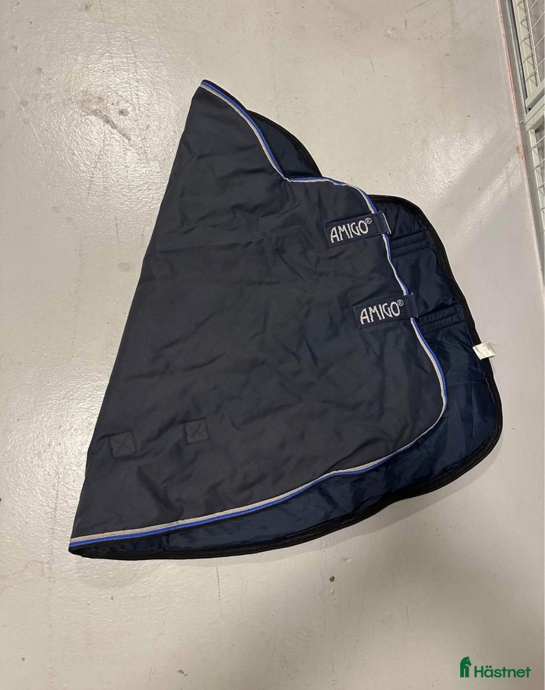 Täcken hästutrustning till salu: Horsewear 400g vintertäcke m hals i Helsingborg - Annons 4