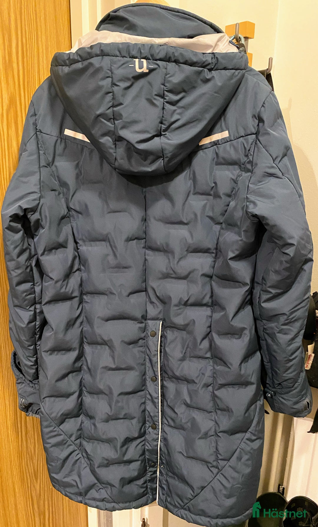 Jackor & Kavajer ryttarutrustning till salu: Uhip ridkappa stl 44 i Falun - Annons 2