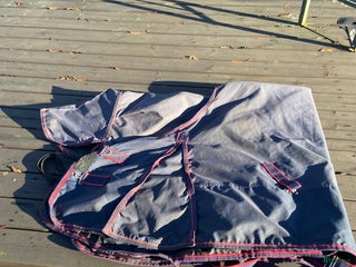 Täcken hästutrustning till salu: Ofodrat täcke i Eksjö - Annons 1