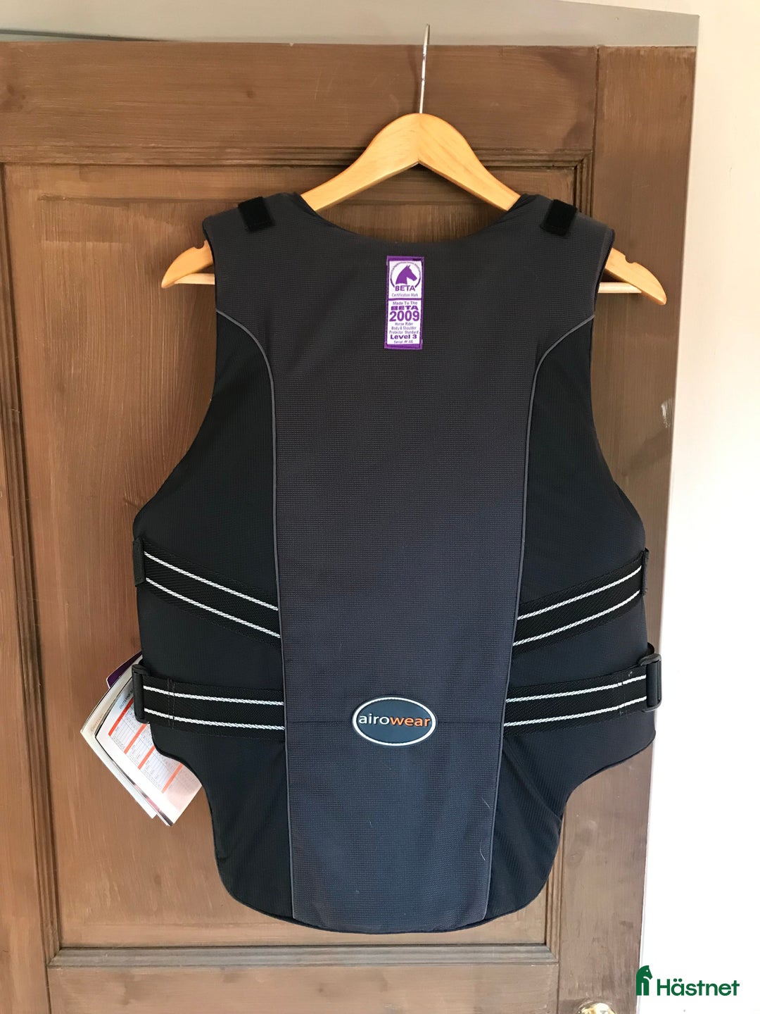 Säkerhetsvästar ryttarutrustning till salu: Airowear säkerhetsväst i Hörby - Annons 3