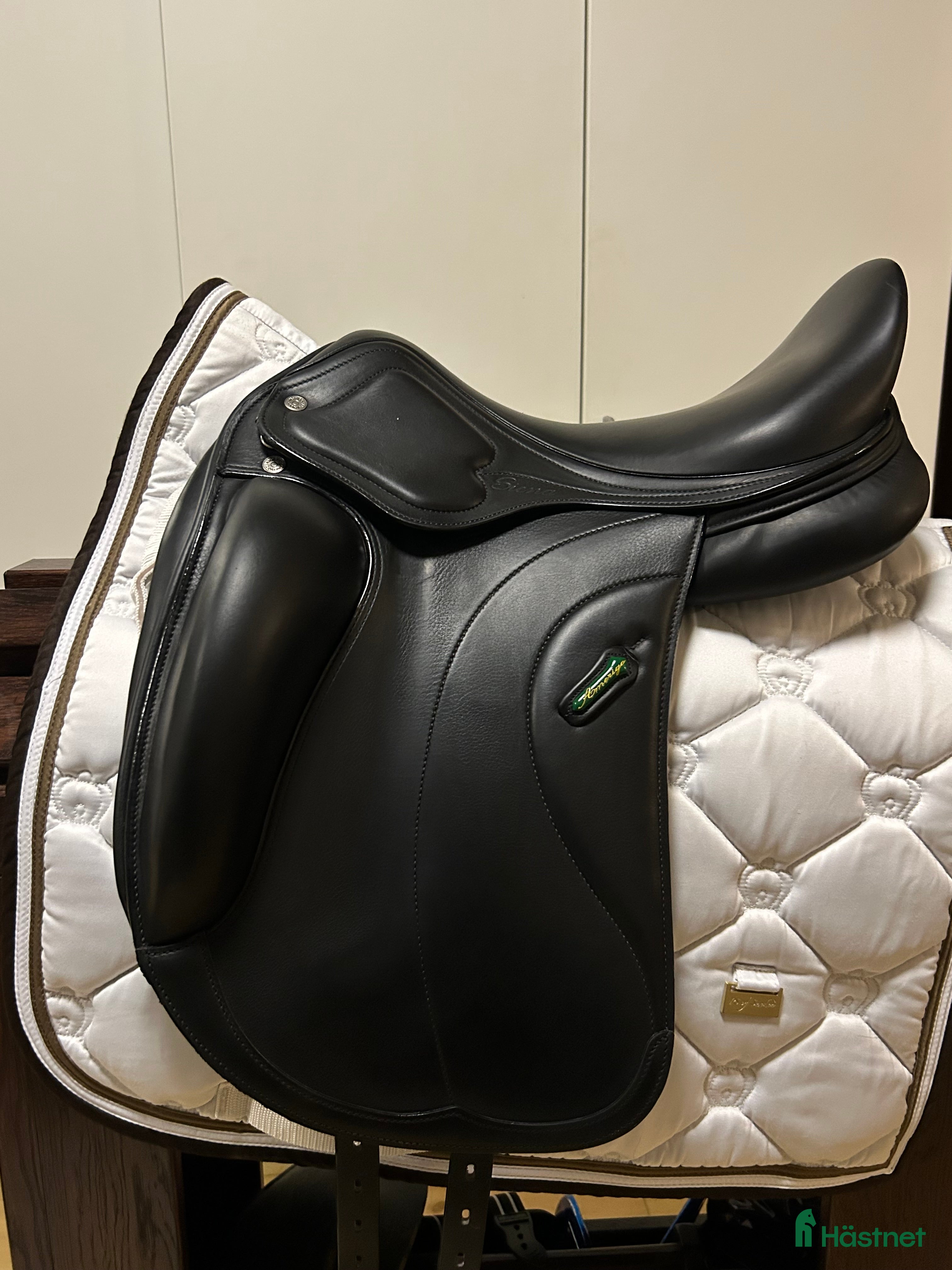 Sadlar hästutrustning Amerigo dressyrsadel i Bollebygd - Annons 1