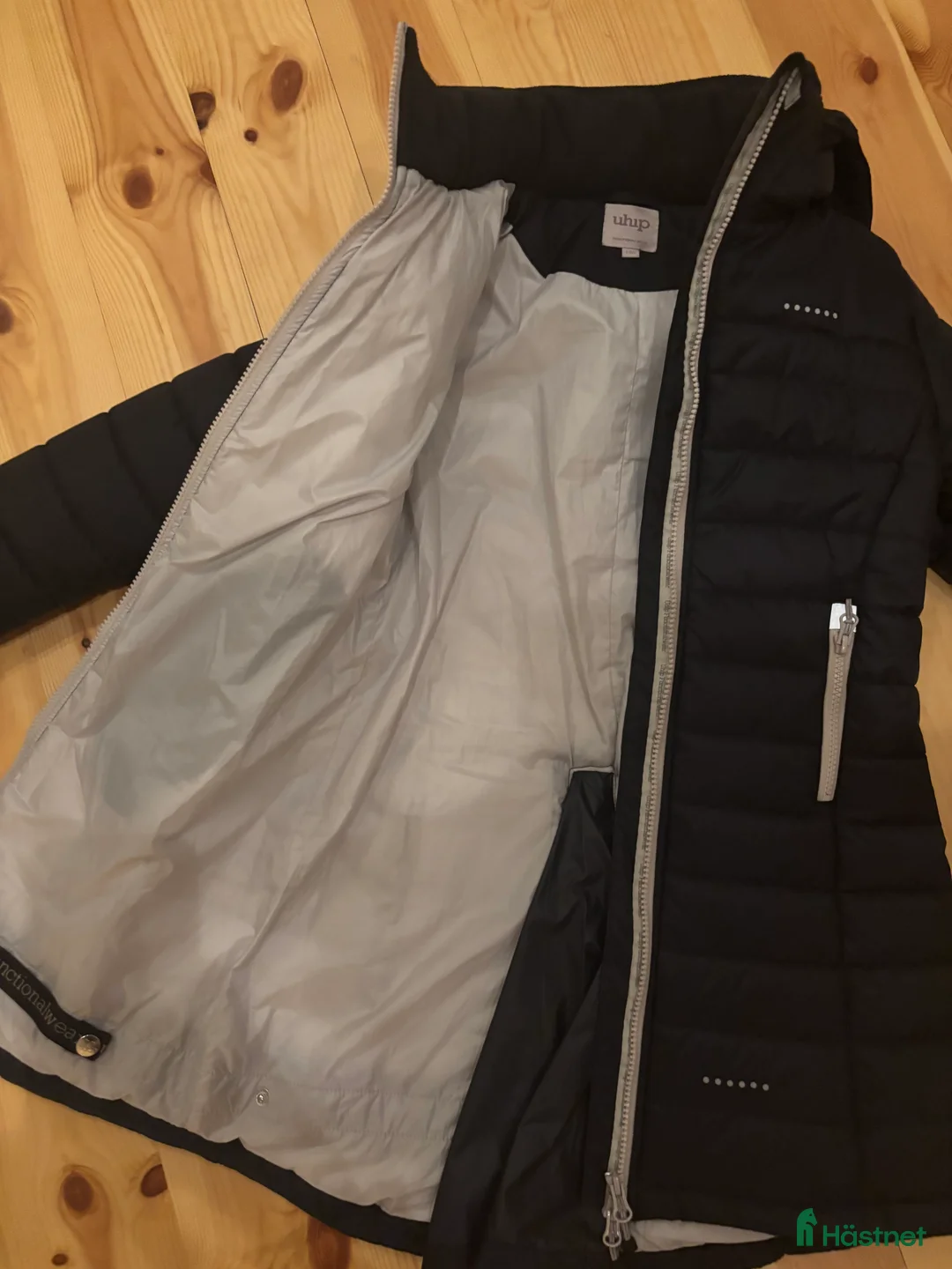 Jackor & Kavajer ryttarutrustning till salu: Helt ny uhip jacka  i Västerås - Annons 2