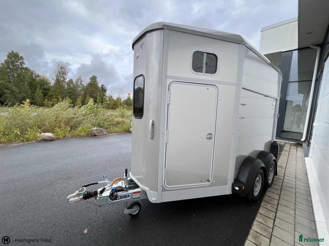 Hästtransporter  fordon & transport till salu: Populärt släp för 2 hästar upp till 174 cm i Värnamo - Annons 2