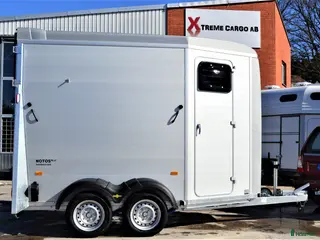 Hästtransporter fordon & transport till salu: Humbaur Notos 2400 Fronutlastning i Kvicksund - Annons 9