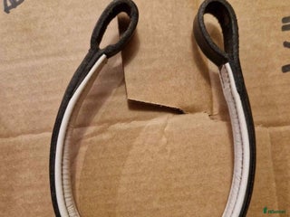 Övrig Hästutrustning hästutrustning till salu: Svart/vitt pannband i Hallstahammar - Annons 5