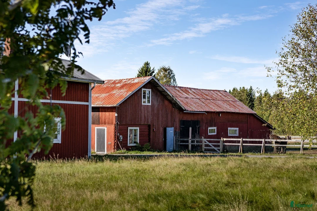  hästgårdar till salu: Lantligt boende i Äppelbo i Äppelbo - Annons 3