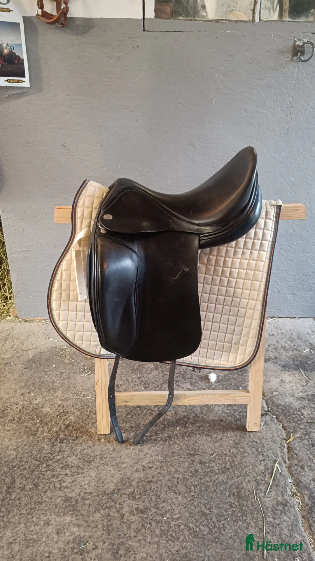 Sadlar hästutrustning till salu: Dressyrsadel Jaguar xkc  - Annons 1