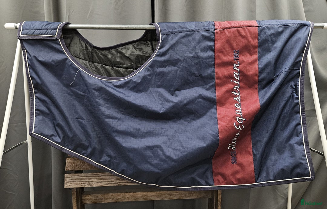 Täcken hästutrustning till salu: Skrittäcke, 135 cm, Horze i Gällivare - Annons 1