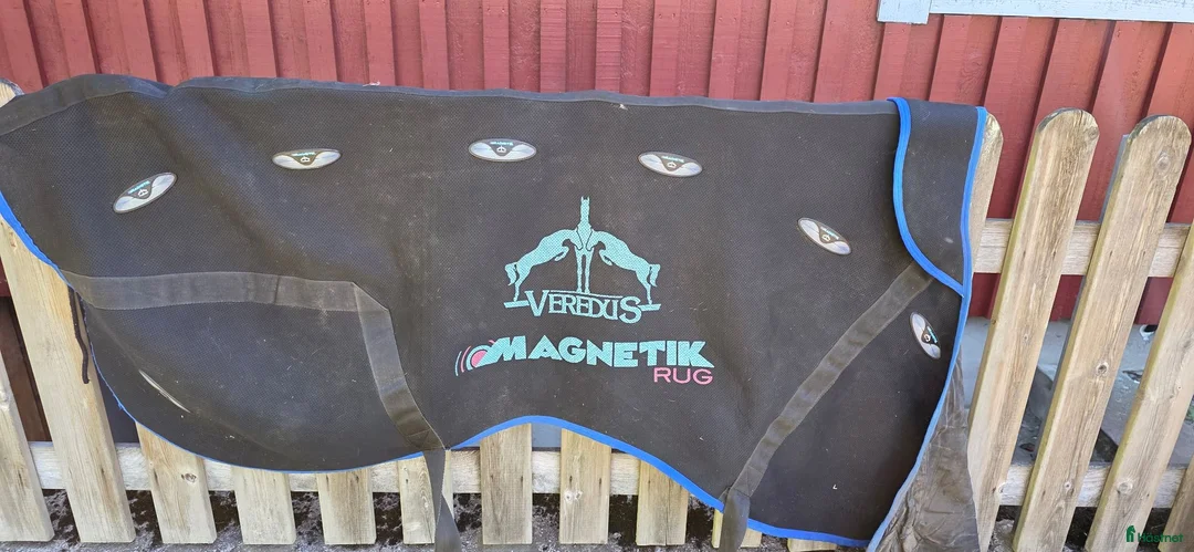 Täcken hästutrustning till salu: Veredus Magnettäcke  - Annons 2