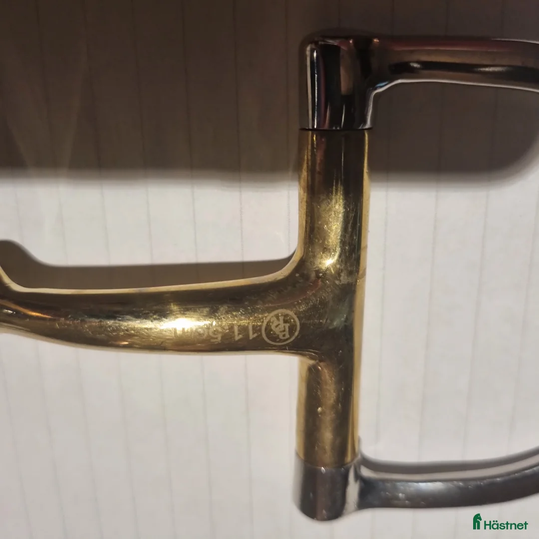 Bett hästutrustning till salu: BR D-ring soft contact  - Annons 2