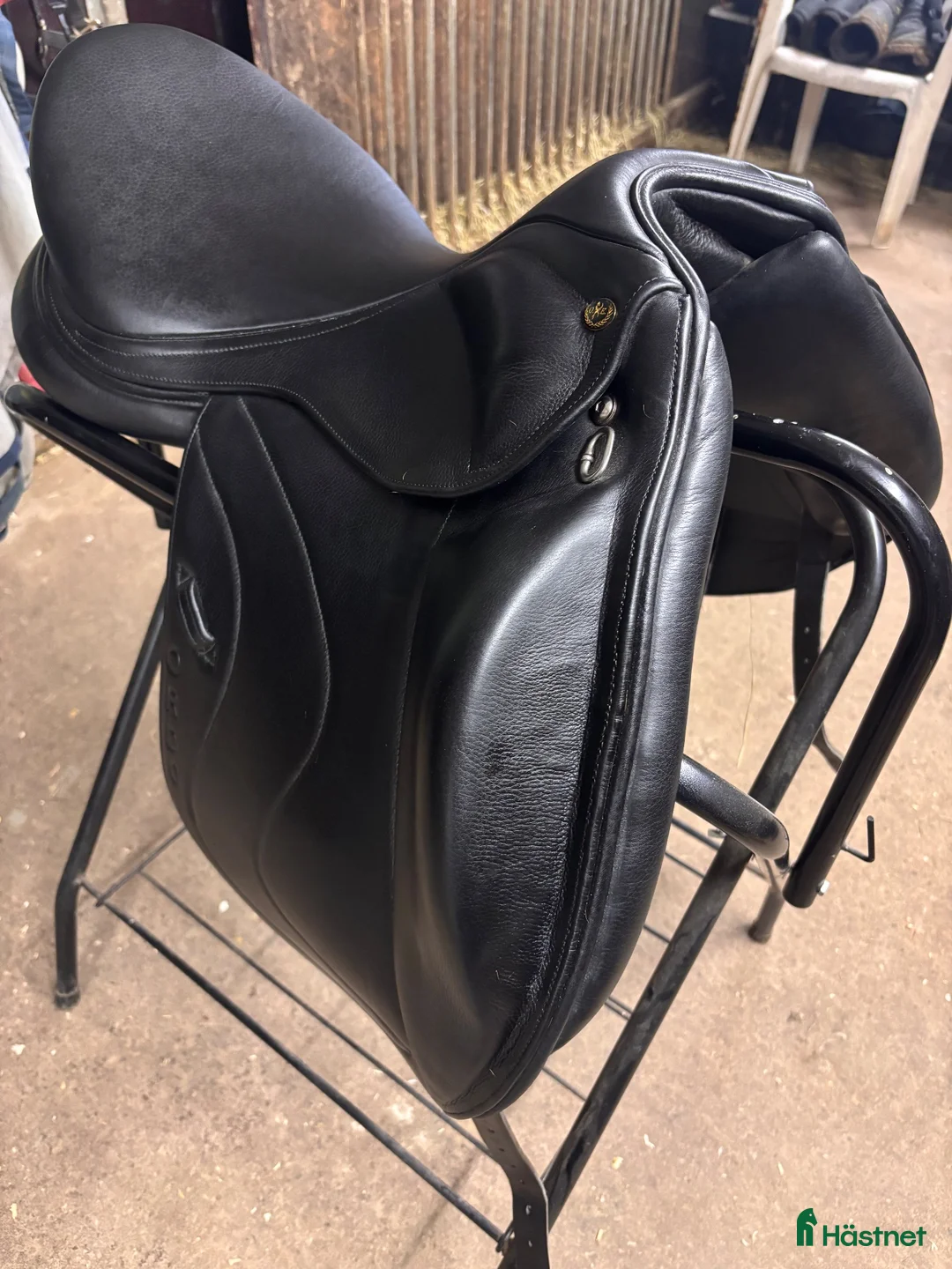 Sadlar hästutrustning till salu: Ny Diana sadel  - Annons 1