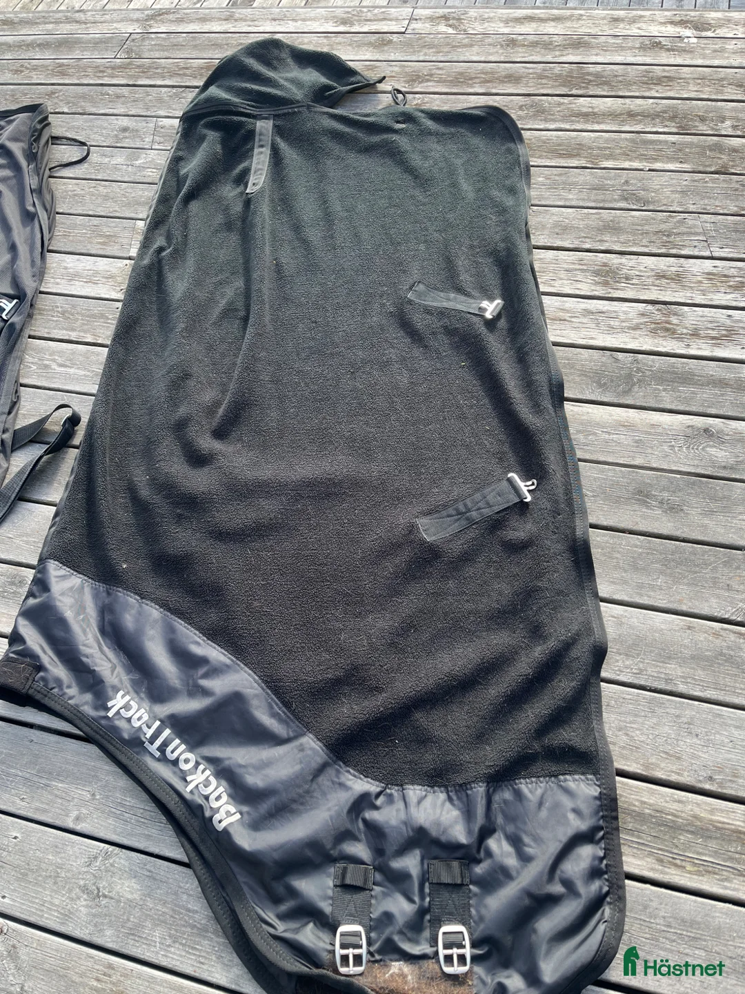 Täcken hästutrustning till salu: Back on track täcken - Annons 3