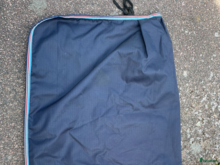 Täcken hästutrustning till salu: Ländtäcke i Grimslöv - Annons 3