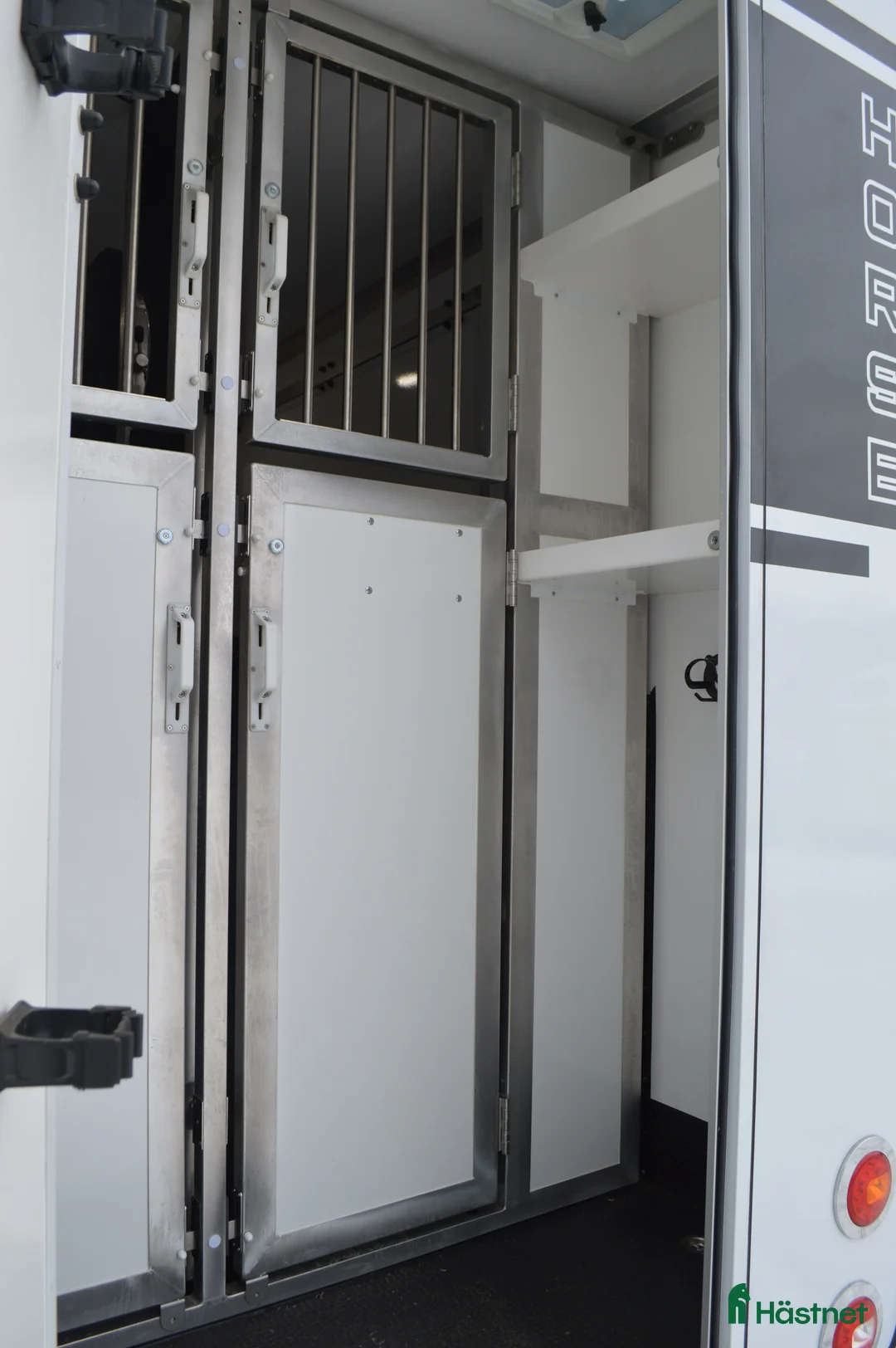 Hästlastbilar  fordon & transport till salu: Horsepartner 3 sits Stuteri 2024 endast 398mil - Annons 9