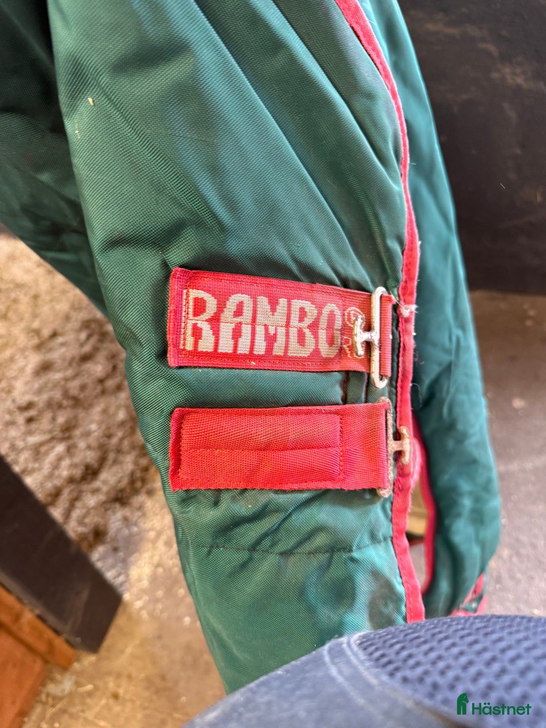 Täcken hästutrustning till salu: Rambo vintertäcke 145 cm i Gråbo - Annons 2