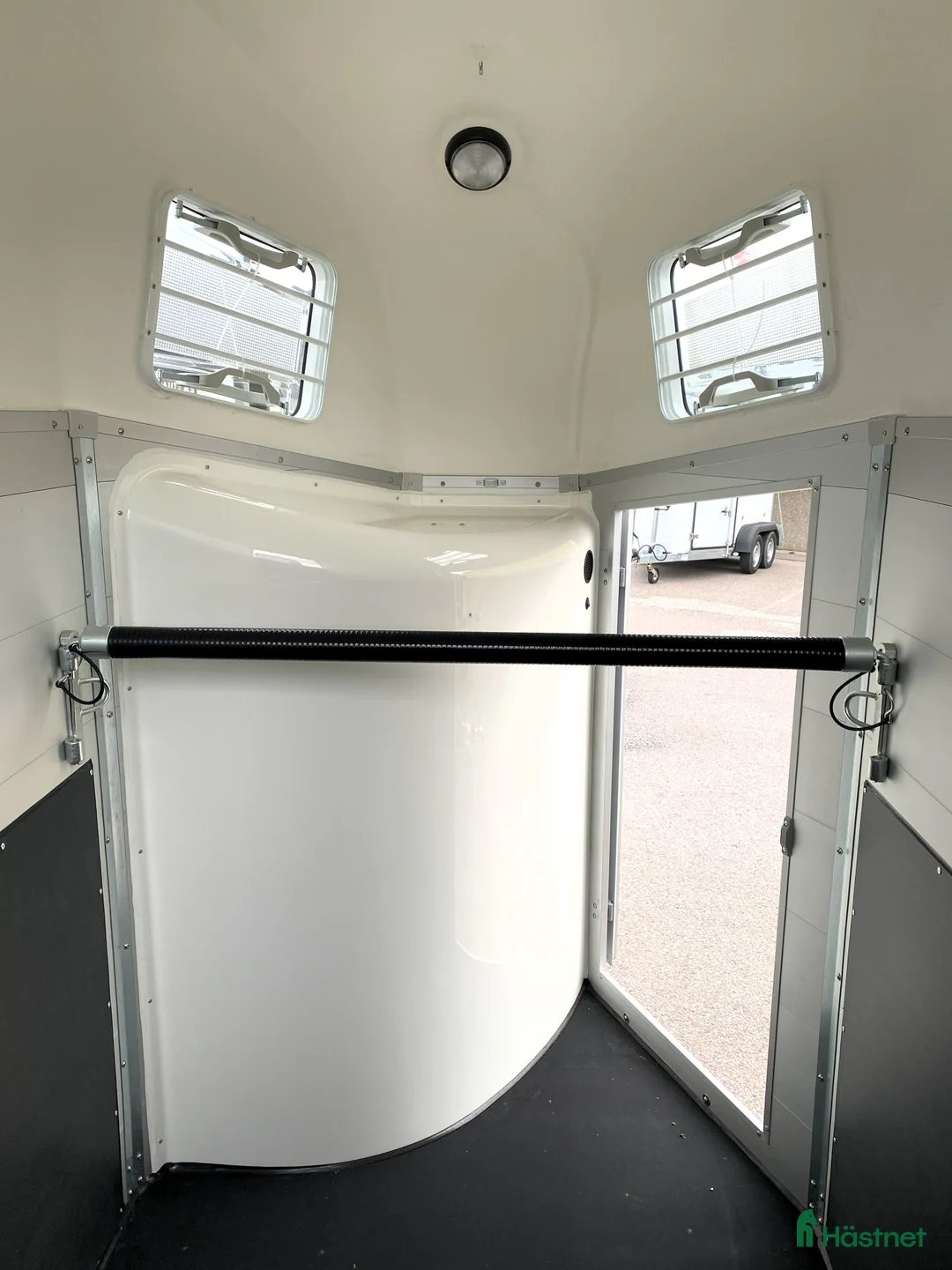 Hästtransporter  fordon & transport till salu: Fabriksny Böckmann Uno - Annons 2