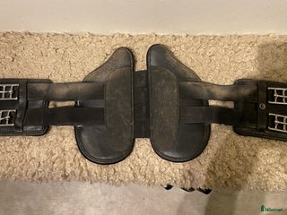 Sadeltillbehör hästutrustning till salu: Fairfield dressyrgjord i Falun - Annons 6