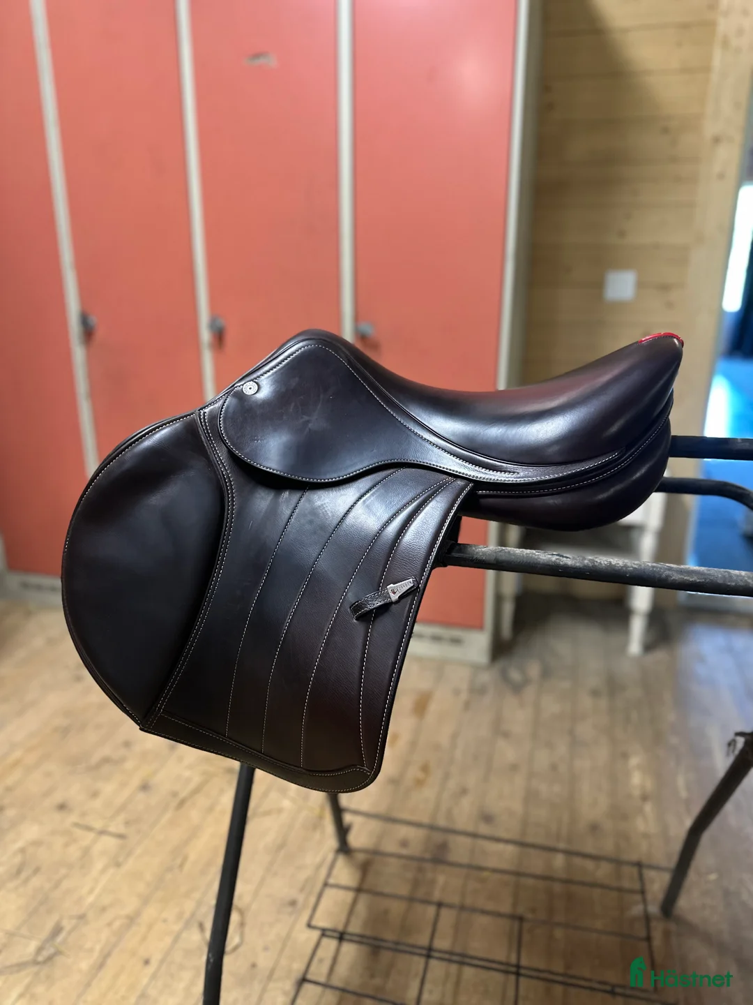 Sadlar hästutrustning till salu: Equipe Special One 17’ i Södertälje - Annons 1