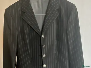 Jackor & Kavajer ryttarutrustning till salu: Pikeur kavaj i Nyköping - Annons 21