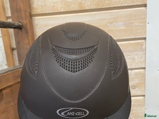 Hjälmar ryttarutrustning till salu: Ridhjälm stl 48-52 i Offerdal - Annons 1