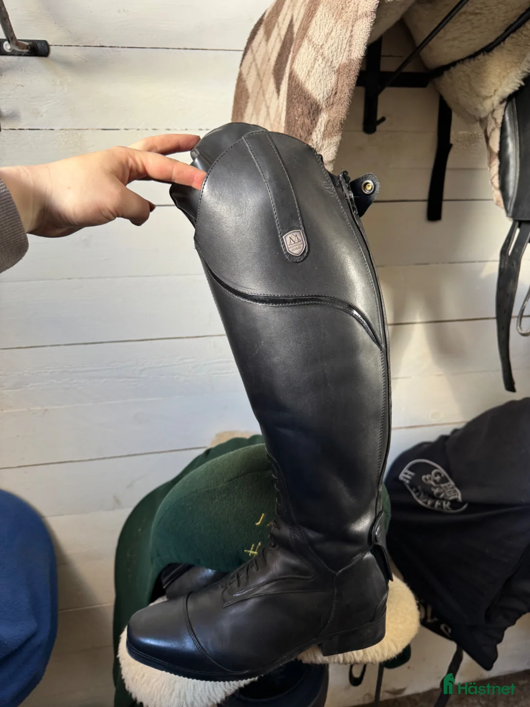 Ridstövlar ryttarutrustning till salu: mountain horse sovereign - Annons 1