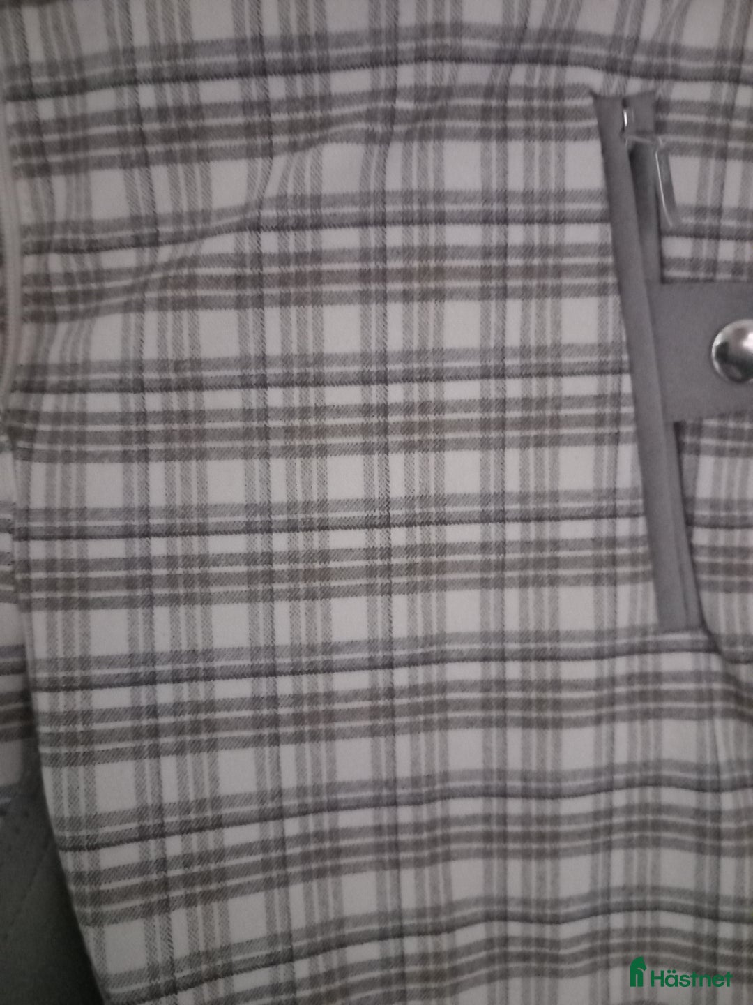 Ridbyxor ryttarutrustning till salu: Nya helskodda ridbyxor i Klässbol - Annons 4