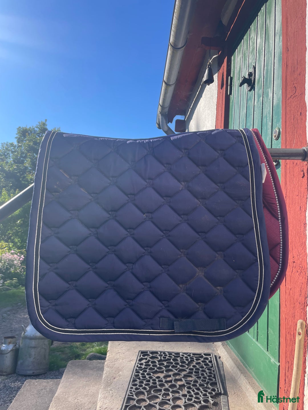 Schabrak & Vojlockar hästutrustning till salu: Lamicell schabrak, full i Genarp - Annons 1