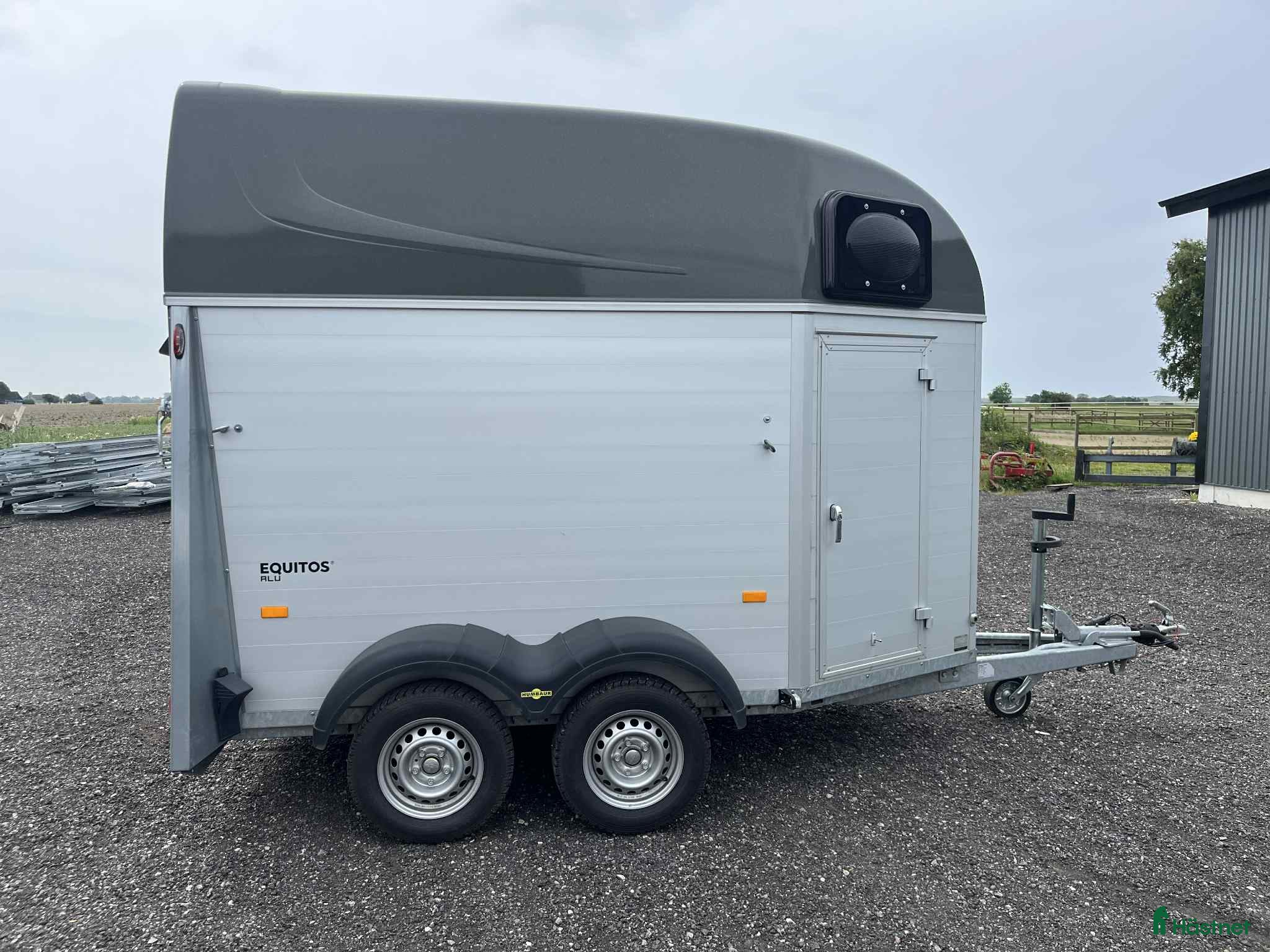 Hästtransporter  fordon & transport till salu: Mycket fin hästtransport  i Löderup - Annons 1