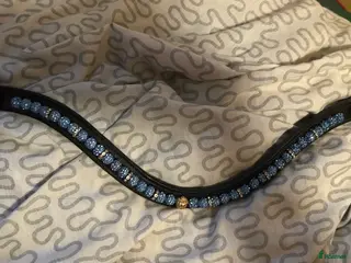 Träns hästutrustning Pannband strl full i Hörby - Annons 3