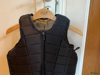 Säkerhetsvästar ryttarutrustning till salu: Rasesafe väst - Annons 16