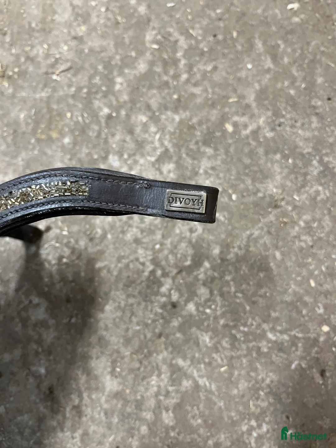 Träns hästutrustning till salu: Divoyh pannband brunt i Landsbro - Annons 2