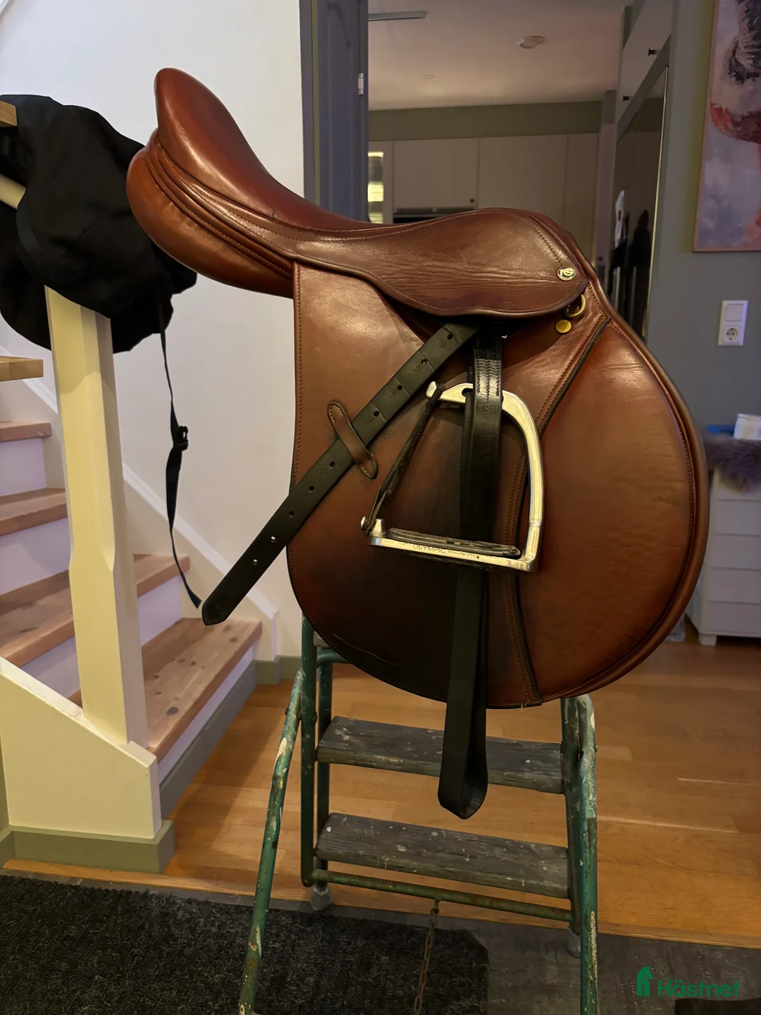 Sadlar hästutrustning till salu: Hoppsadel i Alingsås - Annons 1