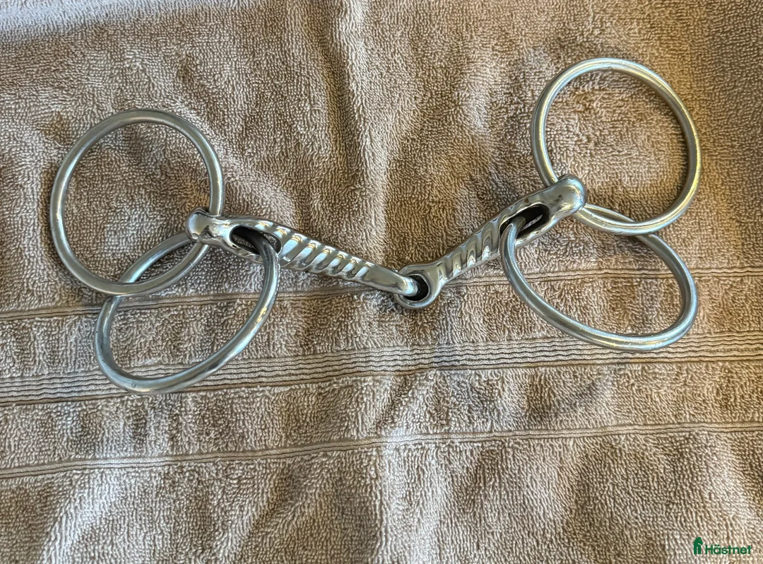 Bett hästutrustning till salu: Fager, Lippo & metalab bett i superfint skick - Annons 4