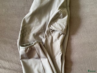 Ridbyxor ryttarutrustning till salu: Ju collection ridbyxor i Björklinge - Annons 1