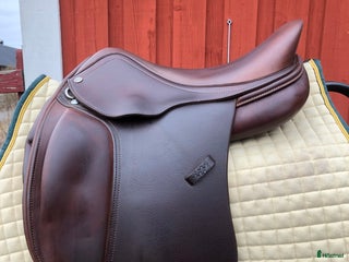 Sadlar hästutrustning till salu: ErgoX2 dressyr i Vallentuna - Annons 1