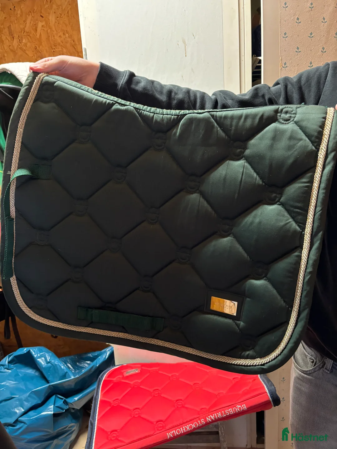 Schabrak & Vojlockar hästutrustning till salu: Equestrian stockholm schabrak  i Enköping - Annons 1