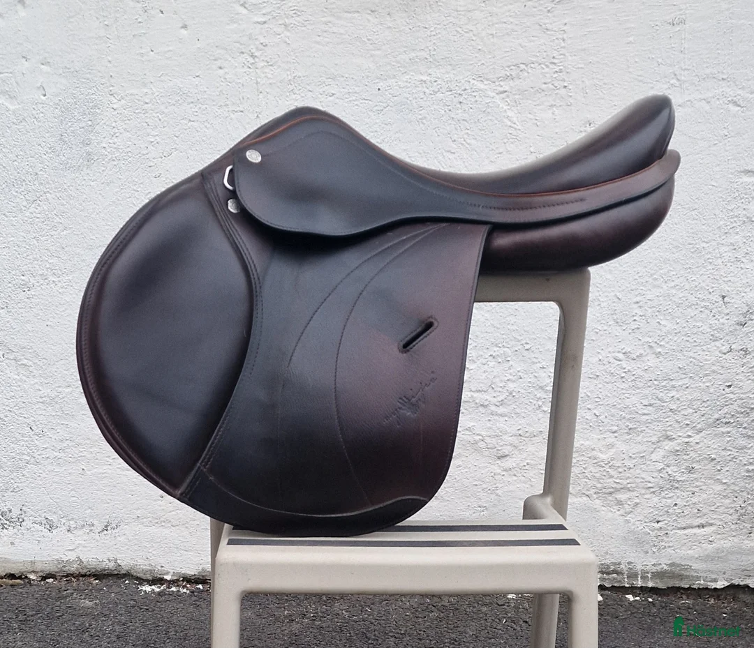 Sadlar hästutrustning till salu: Equipe Expression Special - Annons 1