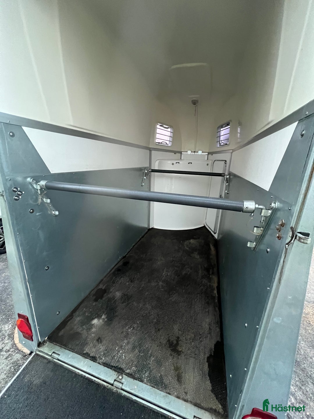 Hästtransporter  fordon & transport till salu: Humbaur Single 2016 Kompositgolv B-kort i Örebro - Annons 5