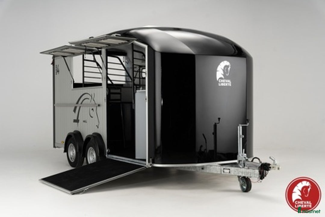 Hästtransporter  fordon & transport till salu: Cheval Liberté Maxi 4 Diagonallastad i Harestad - Annons 1