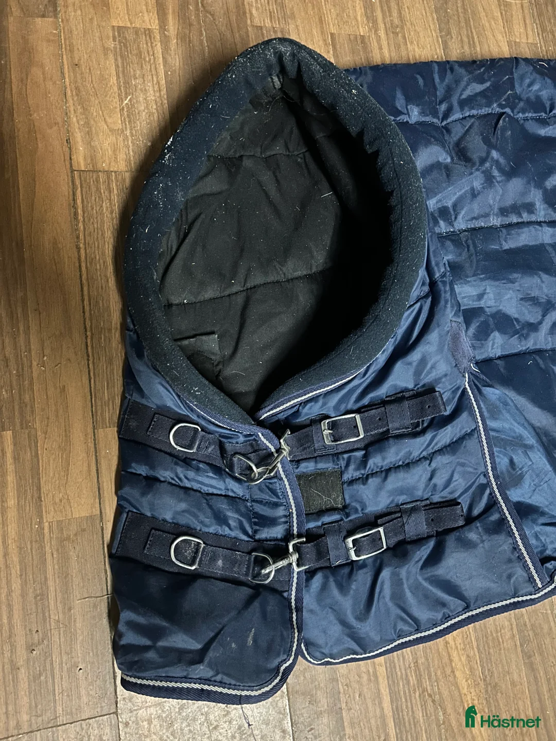 Täcken hästutrustning till salu: Innetäcke stalltäcke - Annons 2