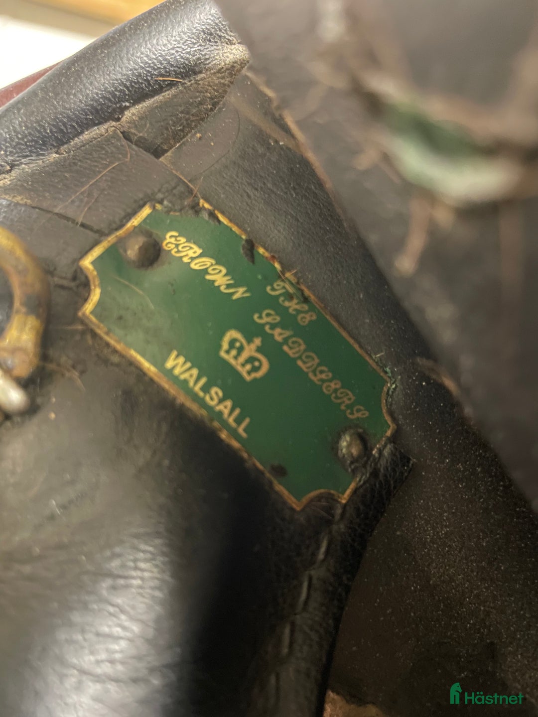 Sadlar hästutrustning till salu: Crown Saddlery Dressyrsadel Walsall i Häggenås - Annons 3