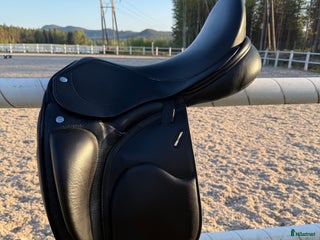 Sadlar hästutrustning till salu: frank baines adagio symphony i Stange - Annons 8