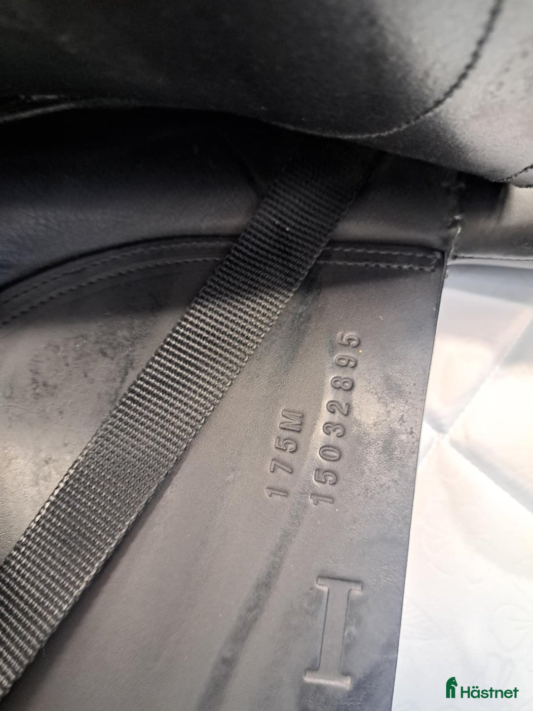 Sadlar hästutrustning till salu: Ikonic dressyrsadel i Färnäs - Annons 3