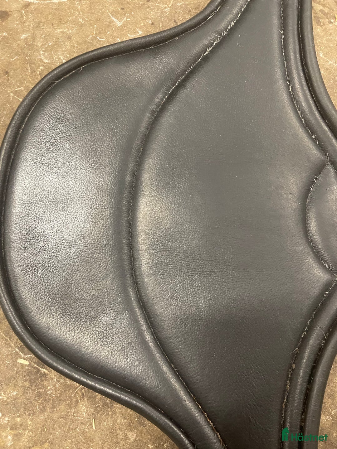 Sadeltillbehör hästutrustning till salu: Magplatta i Sommen - Annons 2