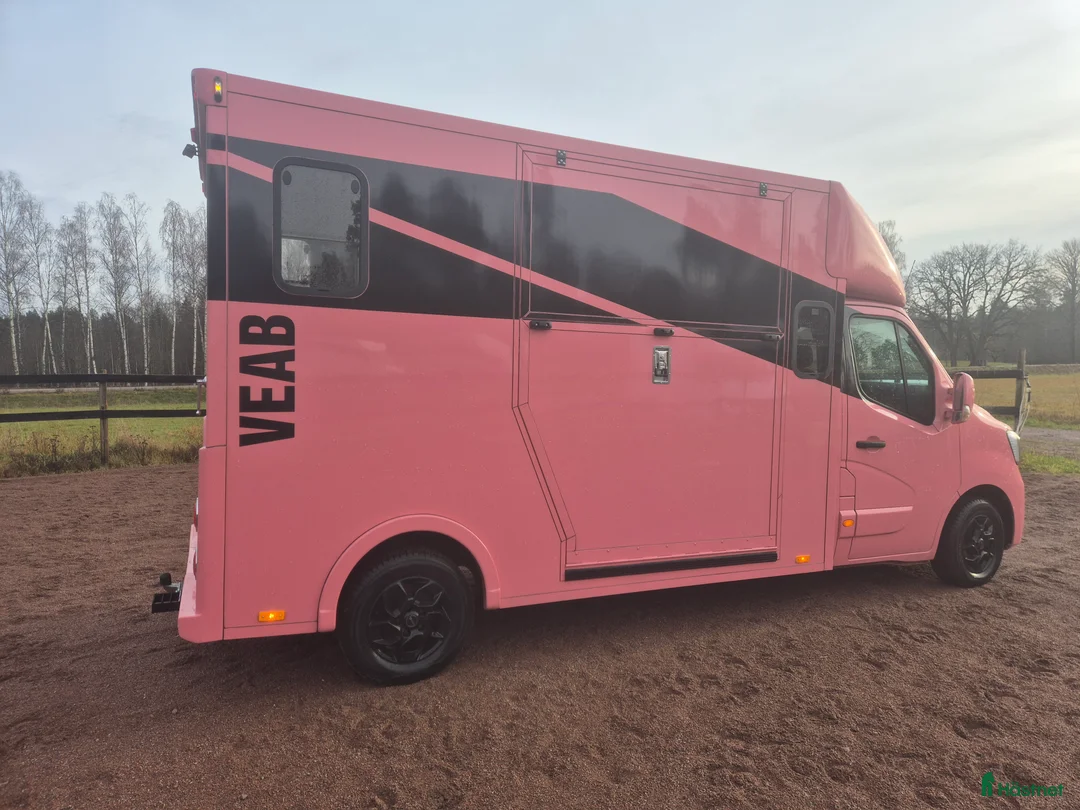 Hästlastbilar  fordon & transport till salu: Renault Master sstuteri Meetingbuss  i Falun - Annons 2