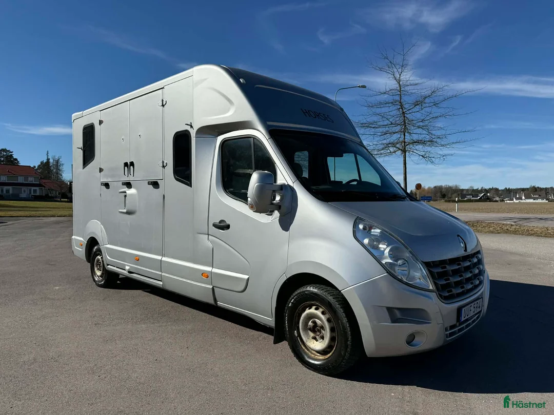 Hästlastbilar  fordon & transport till salu: MTM hästlastbil 5 säten Automat Låg skatt  - Annons 2